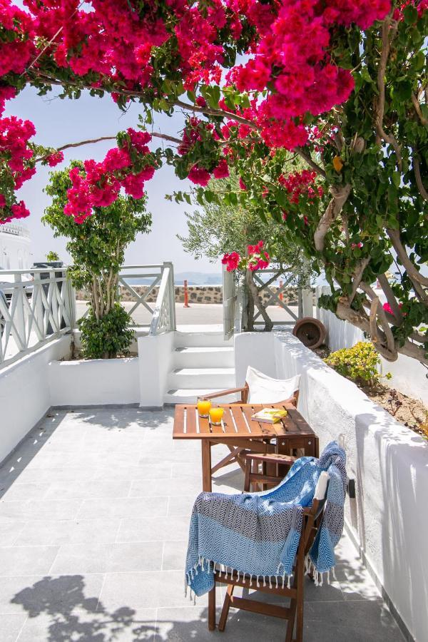 Sensia Luxury Apartment With Hot Tub Oia  Exterior foto