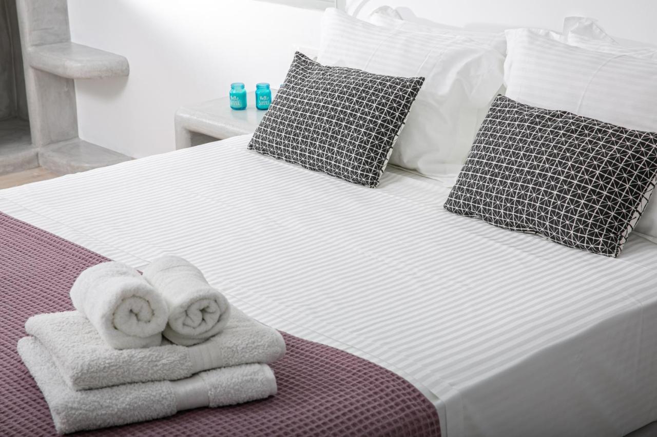 Sensia Luxury Apartment With Hot Tub Oia  Exterior foto