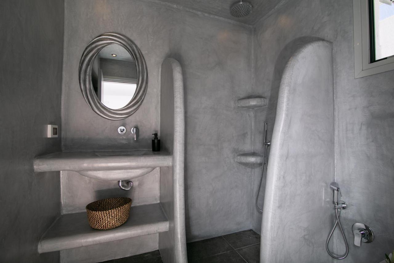 Sensia Luxury Apartment With Hot Tub Oia  Exterior foto