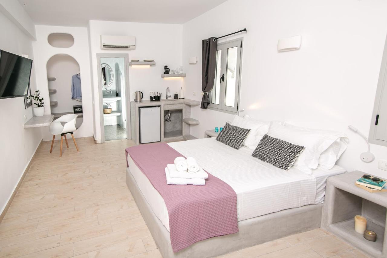Sensia Luxury Apartment With Hot Tub Oia  Exterior foto
