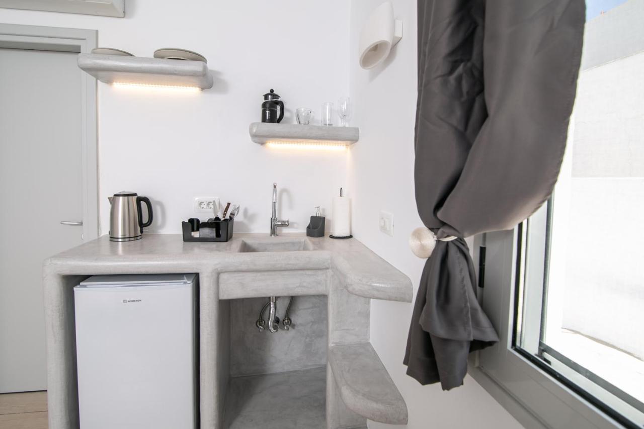 Sensia Luxury Apartment With Hot Tub Oia  Exterior foto